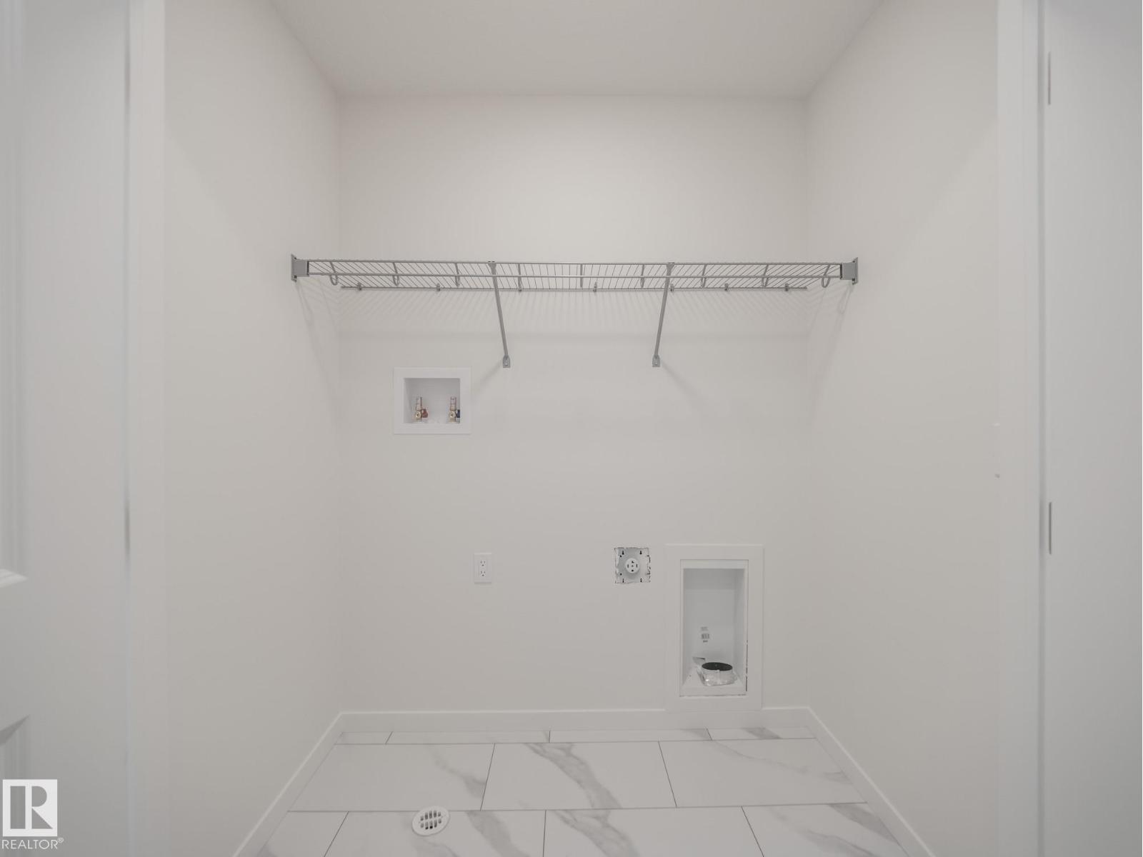 2503 211 ST NW — photo 39