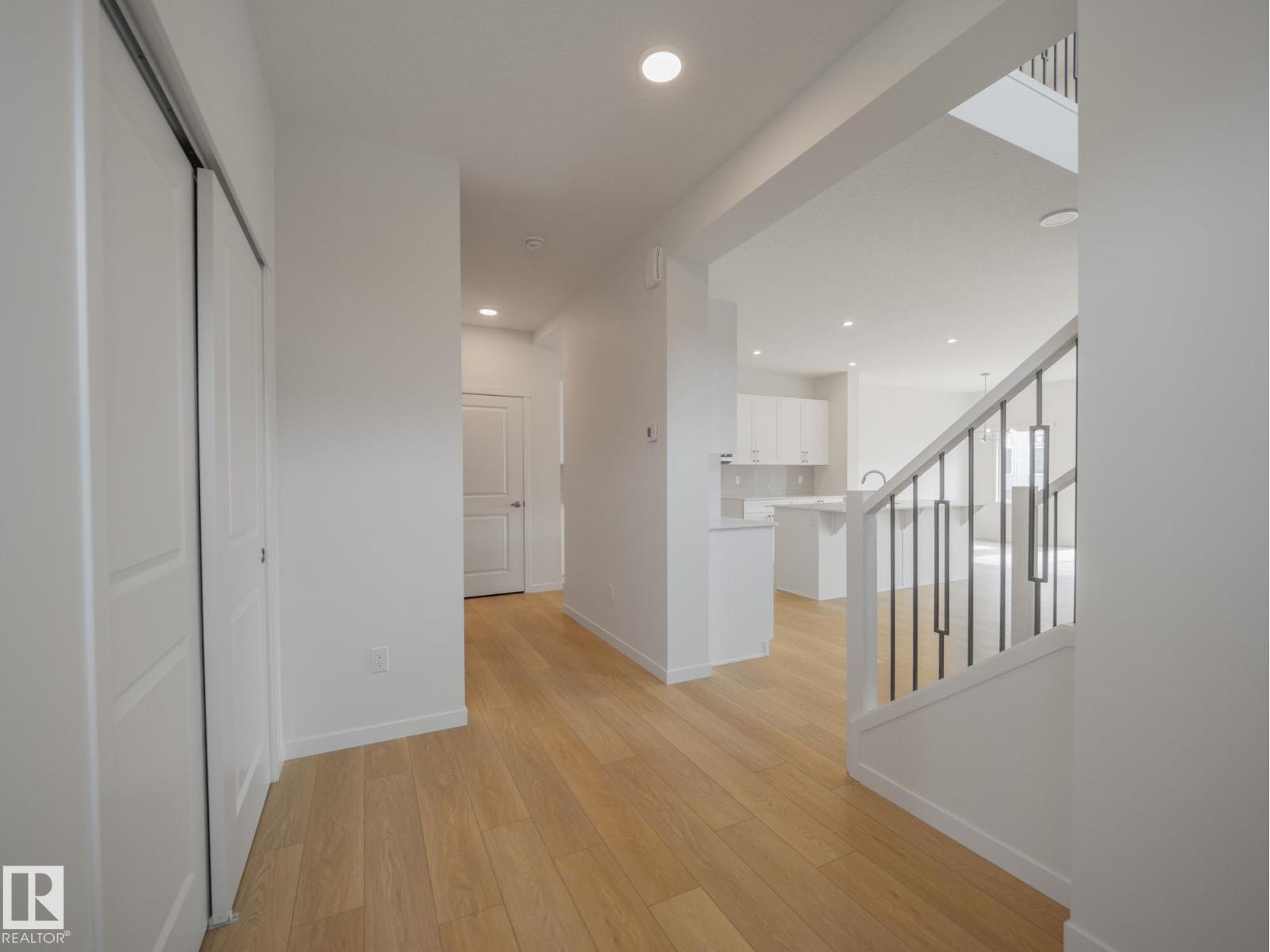 2503 211 ST NW — photo 9