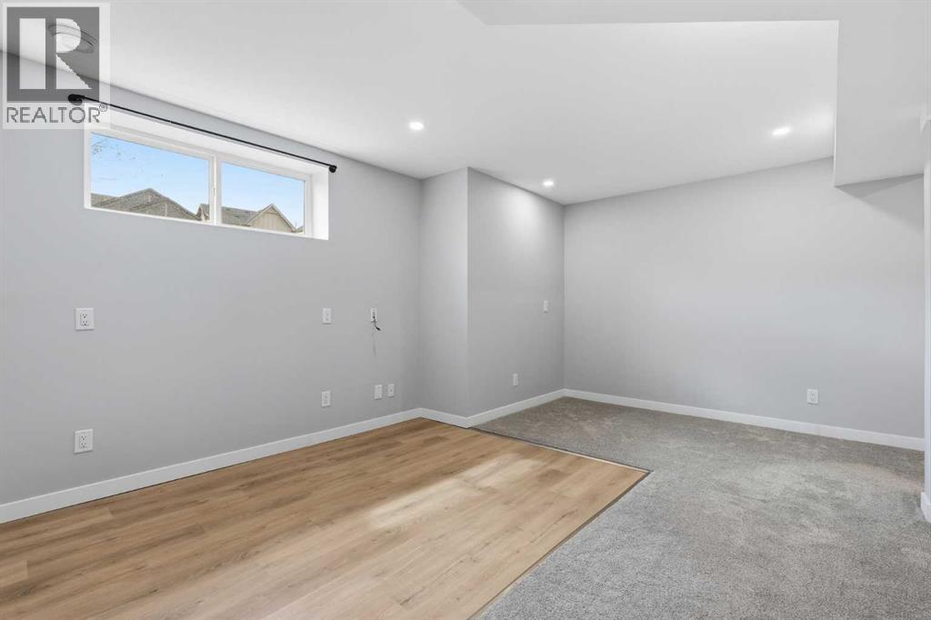 176 Walcrest Boulevard SE - 25