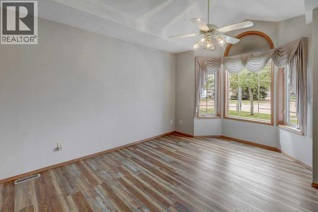 12 Parklane Place - photo 4