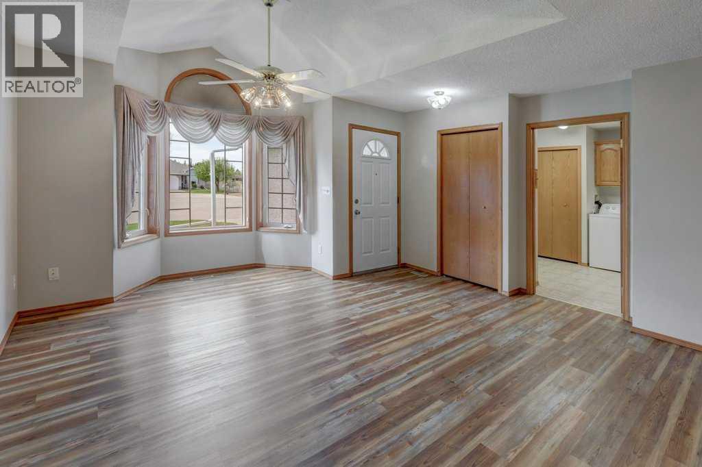 12 Parklane Place - photo 2