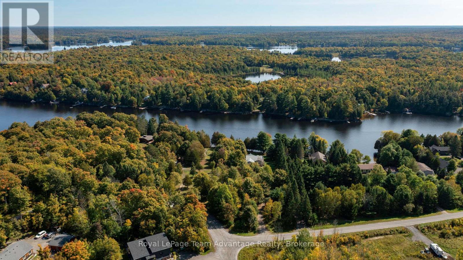 22 SILVER BIRCH CIRCLE - 27