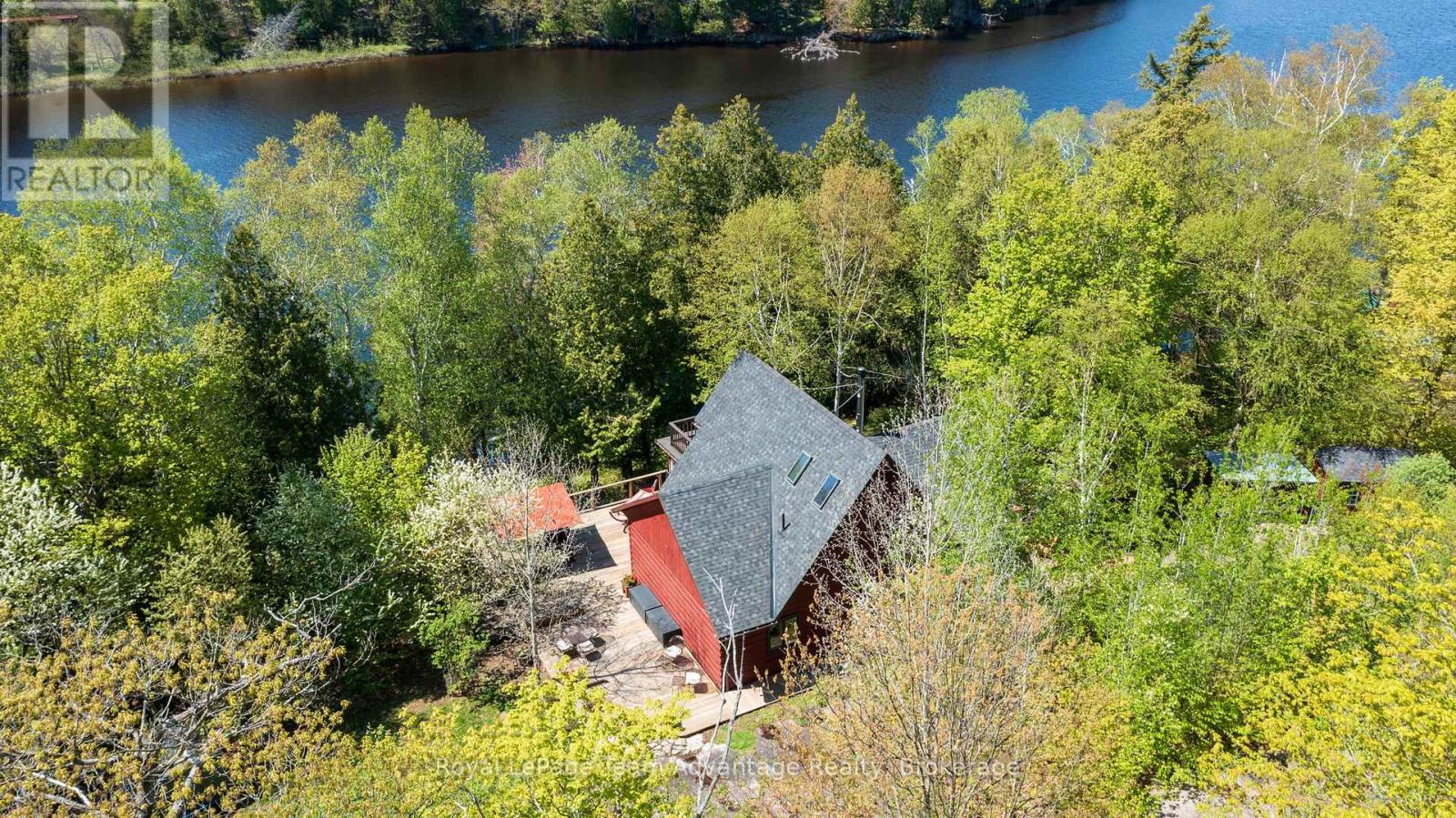 182 WOODLAND LANE - 27