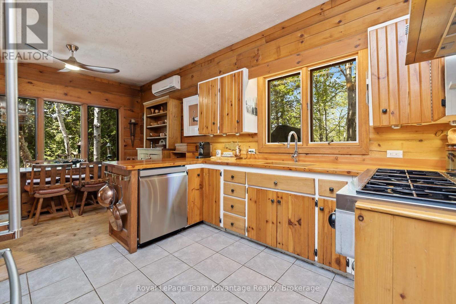 182 WOODLAND LANE - 8