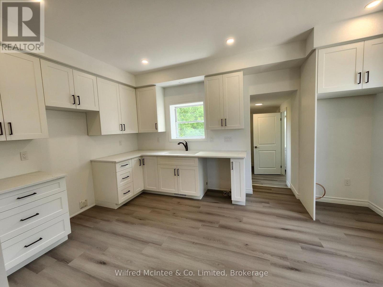 471 9TH STREET - 5
