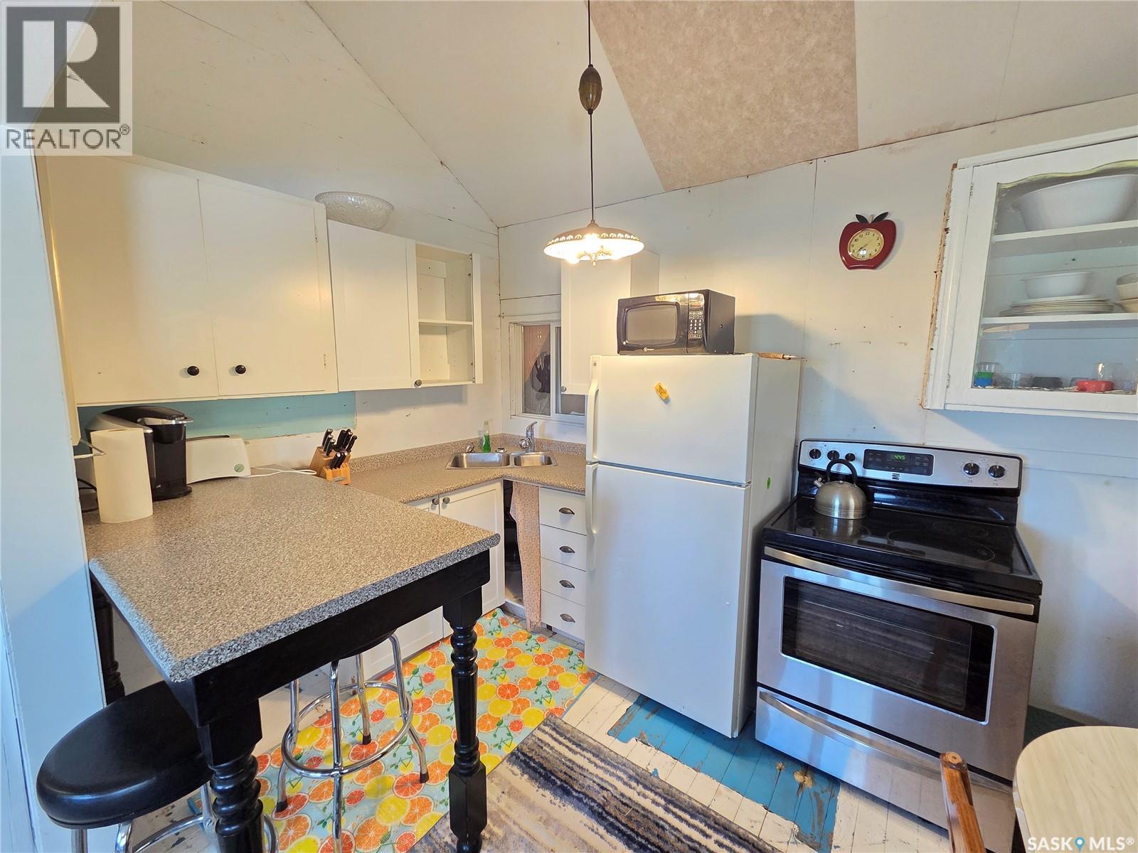 553 1st STREET - 21