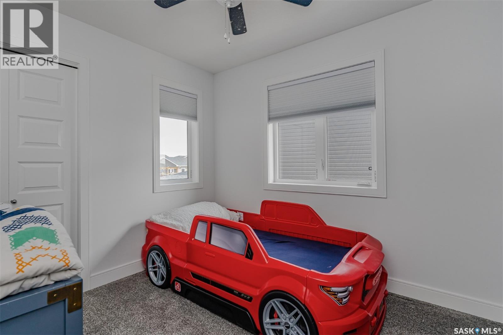 335 Hassard CLOSE - 21