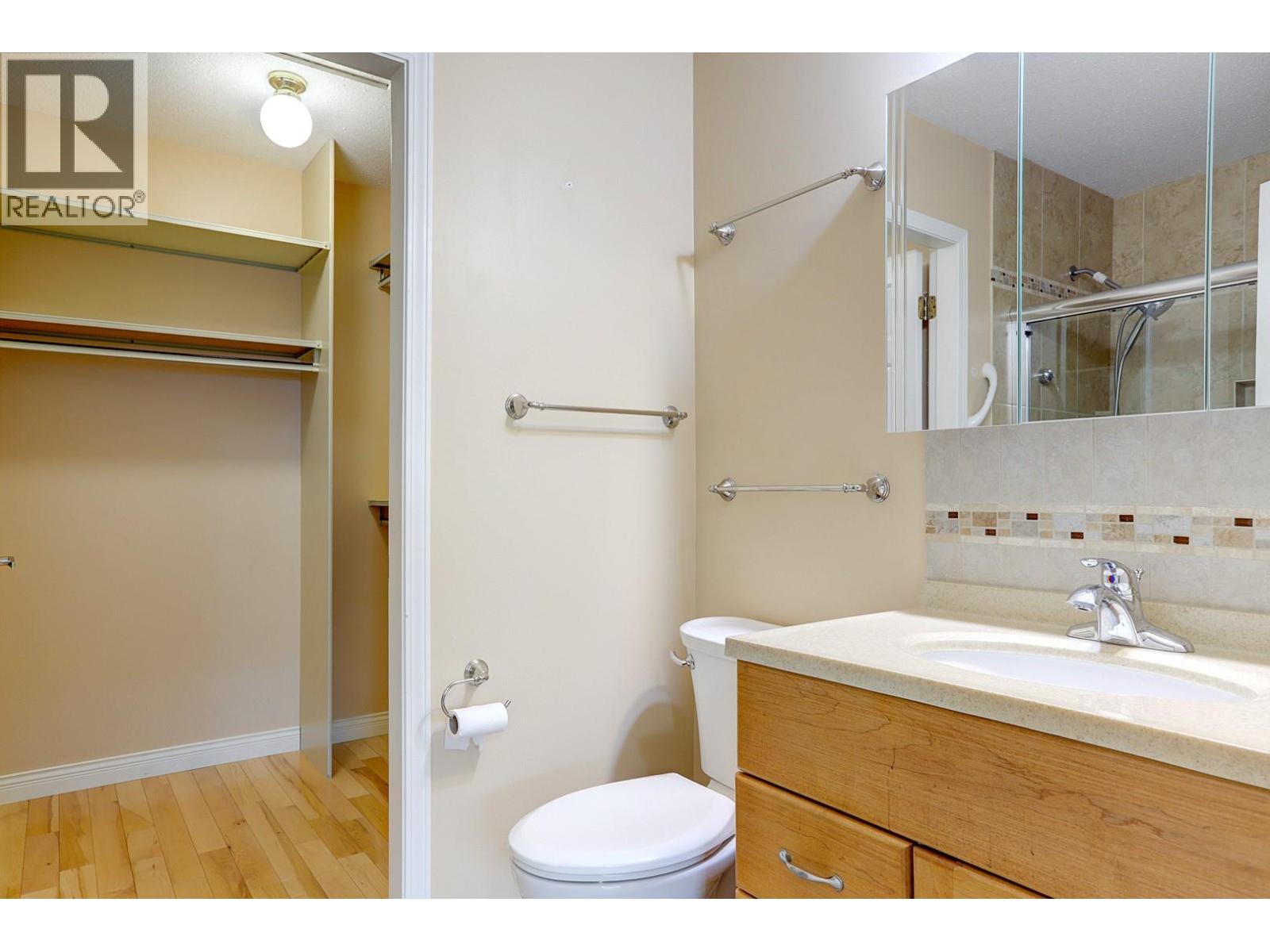 #8 3900 27 Avenue Lot# 17 - 27