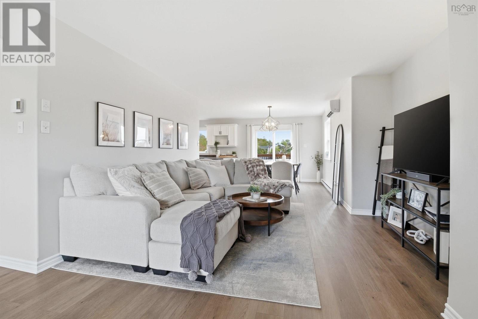 Property 2 of 44 of 88 Westfield Crescent