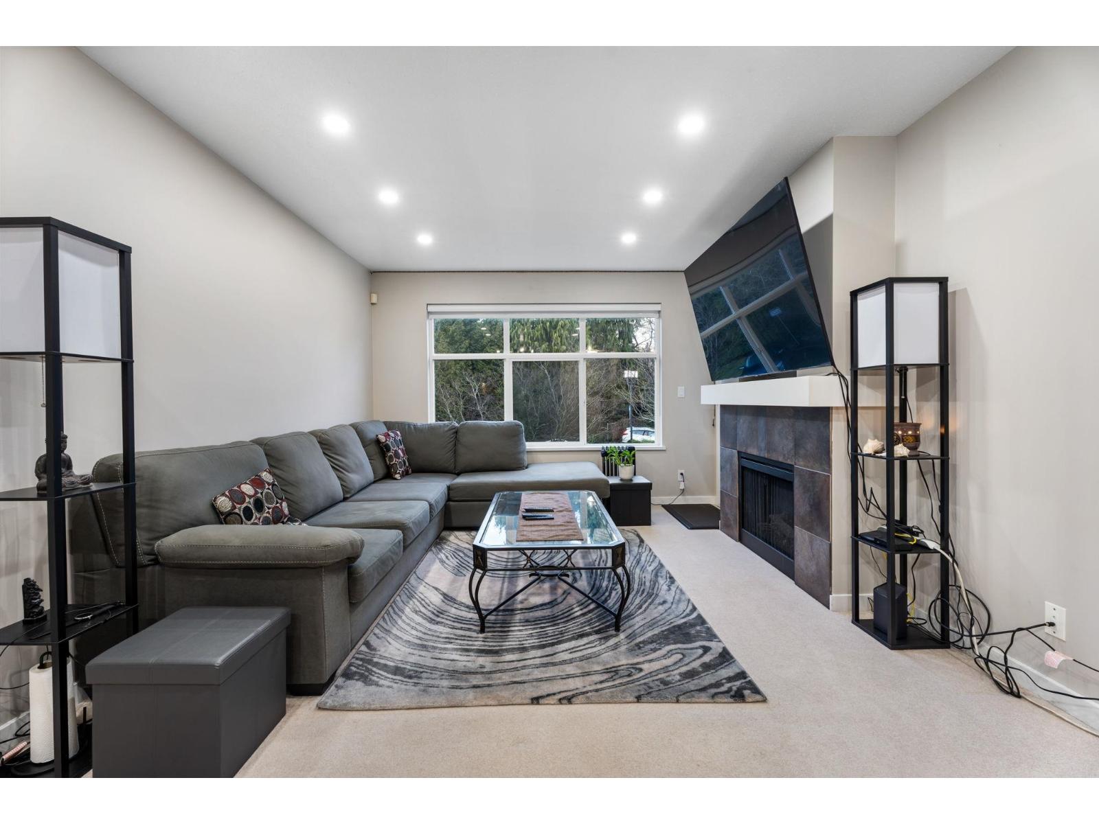 203 14885 105 Avenue - main photo