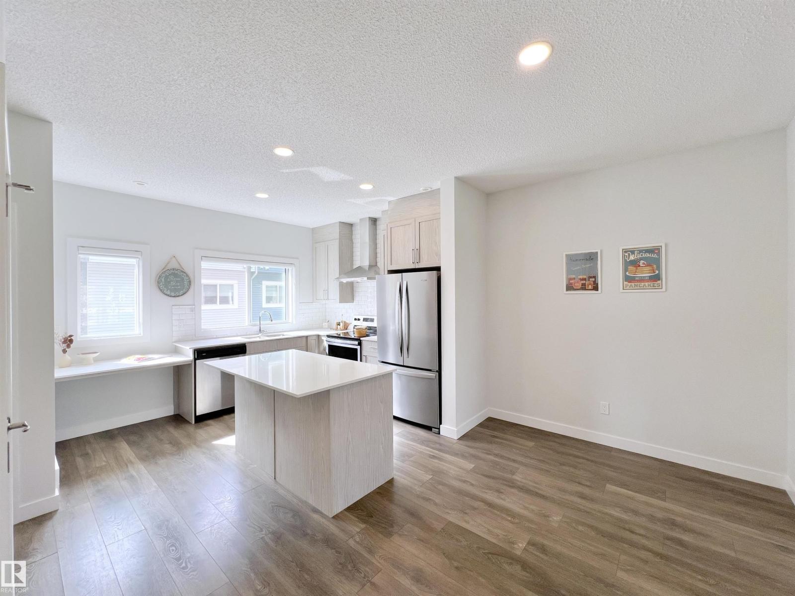 #6 11373 12 AV NW — photo 13