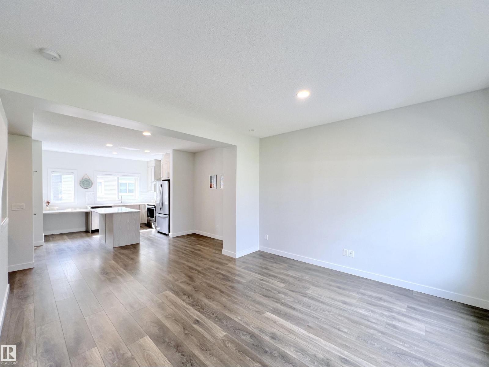 #6 11373 12 AV NW — photo 20