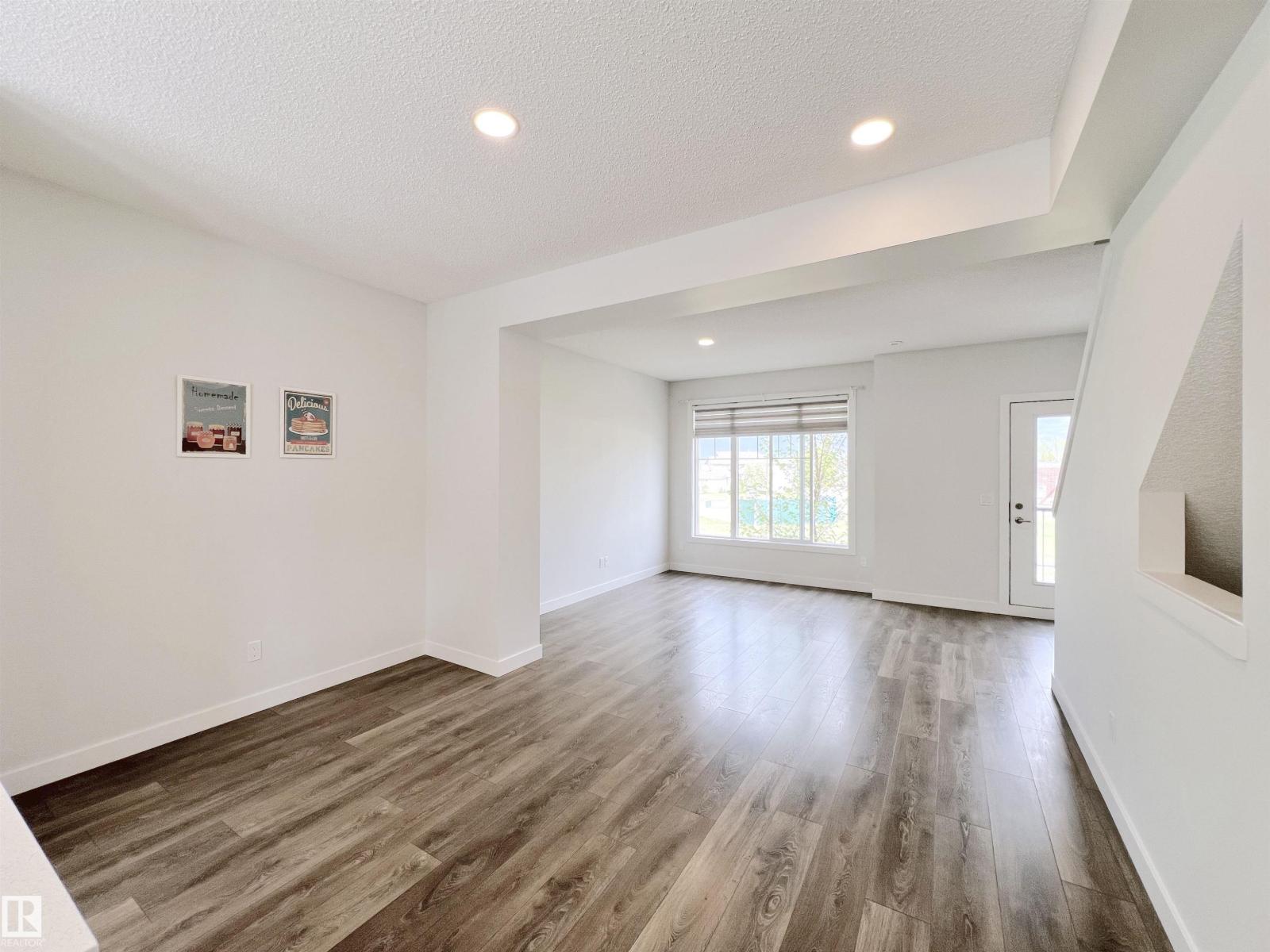 #6 11373 12 AV NW — photo 21