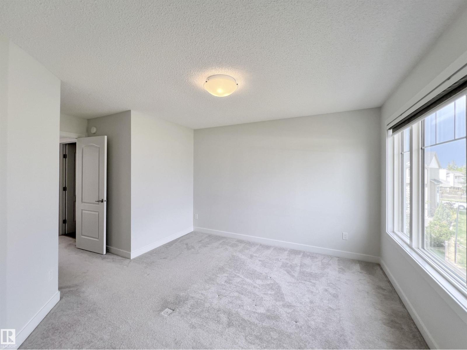 #6 11373 12 AV NW — photo 27