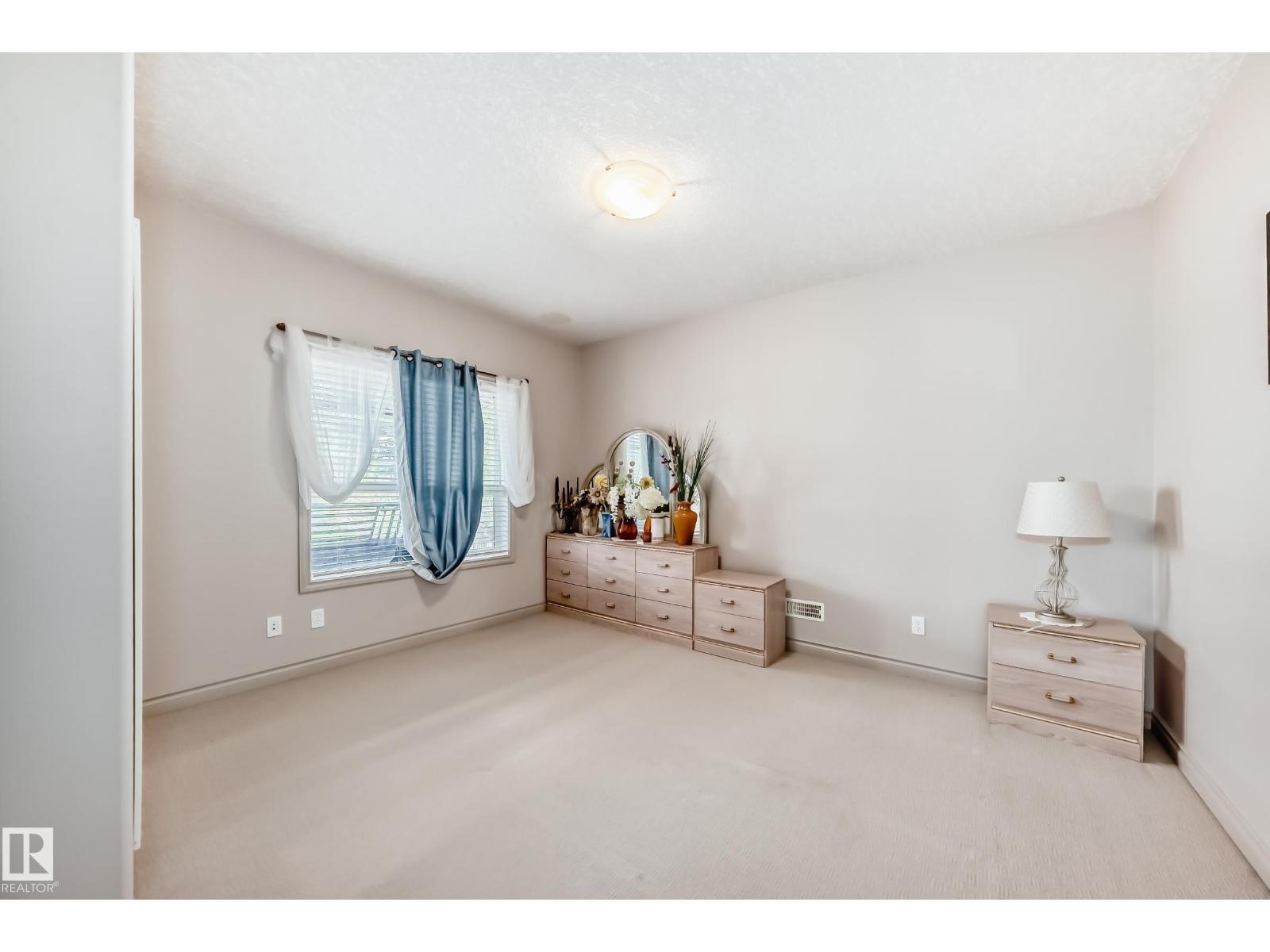 15516 135 ST NW NW - 40