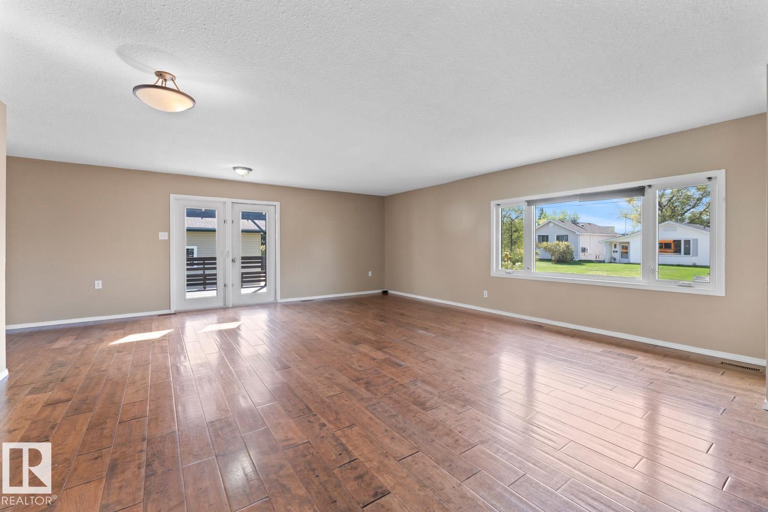 1412 10 ST - 23
