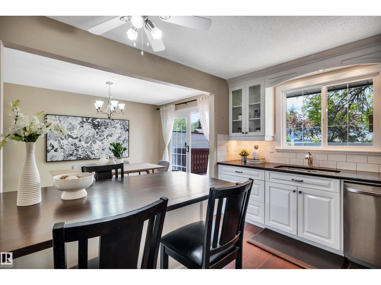 10909 33A AV NW - 14