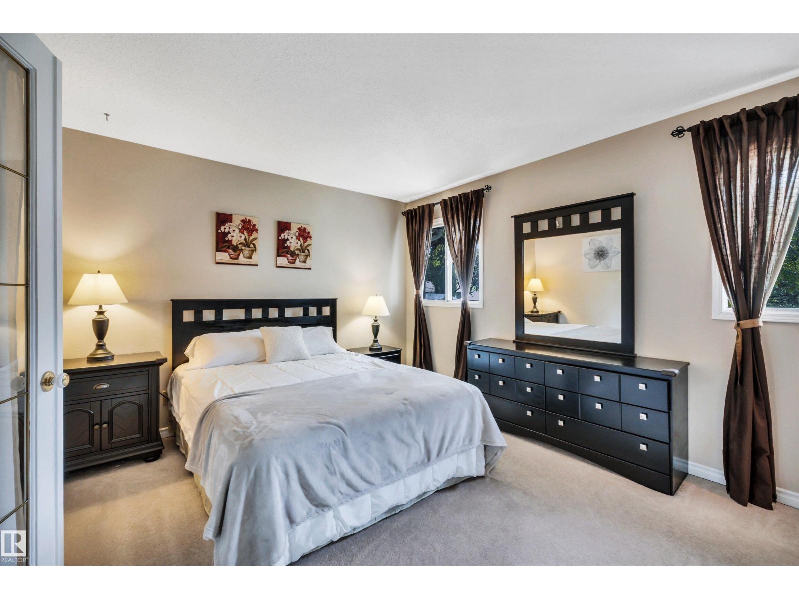 10909 33A AV NW - 17