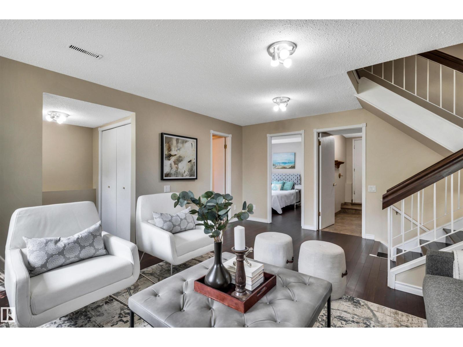 10909 33A AV NW - 28