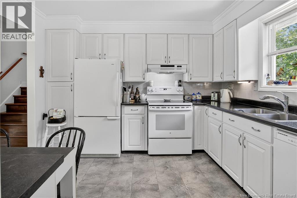 112 Doncaster Drive - 16