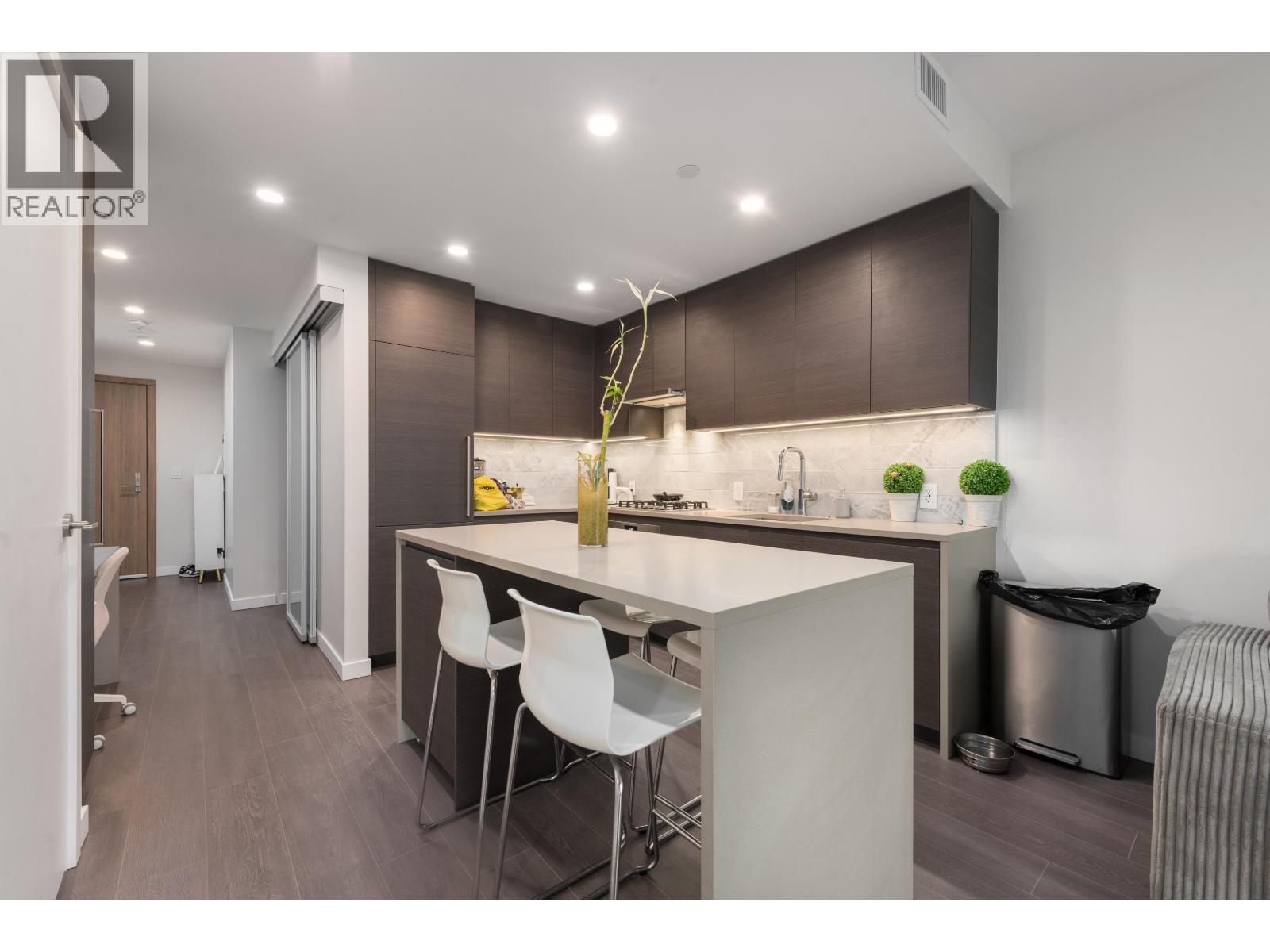 5303 2108 GILMORE Avenue - photo 2