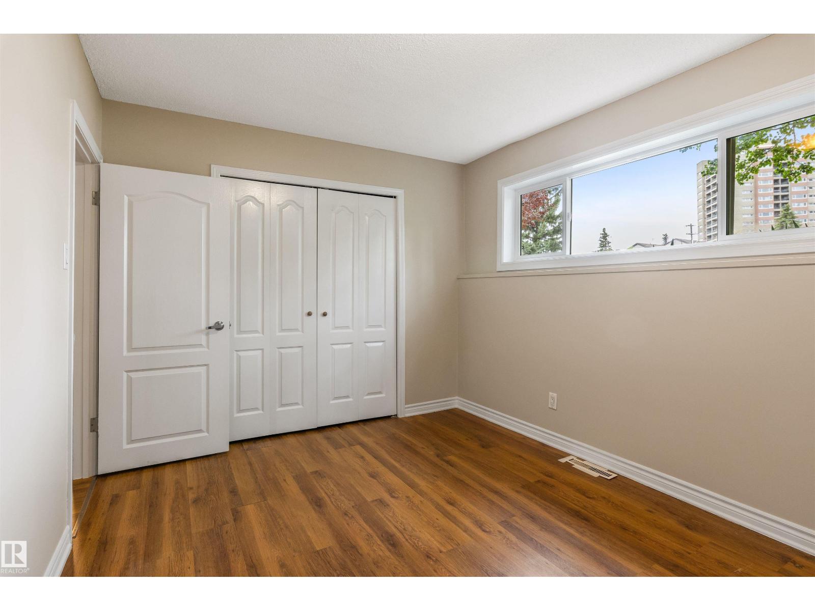 8715 164A ST NW - 20