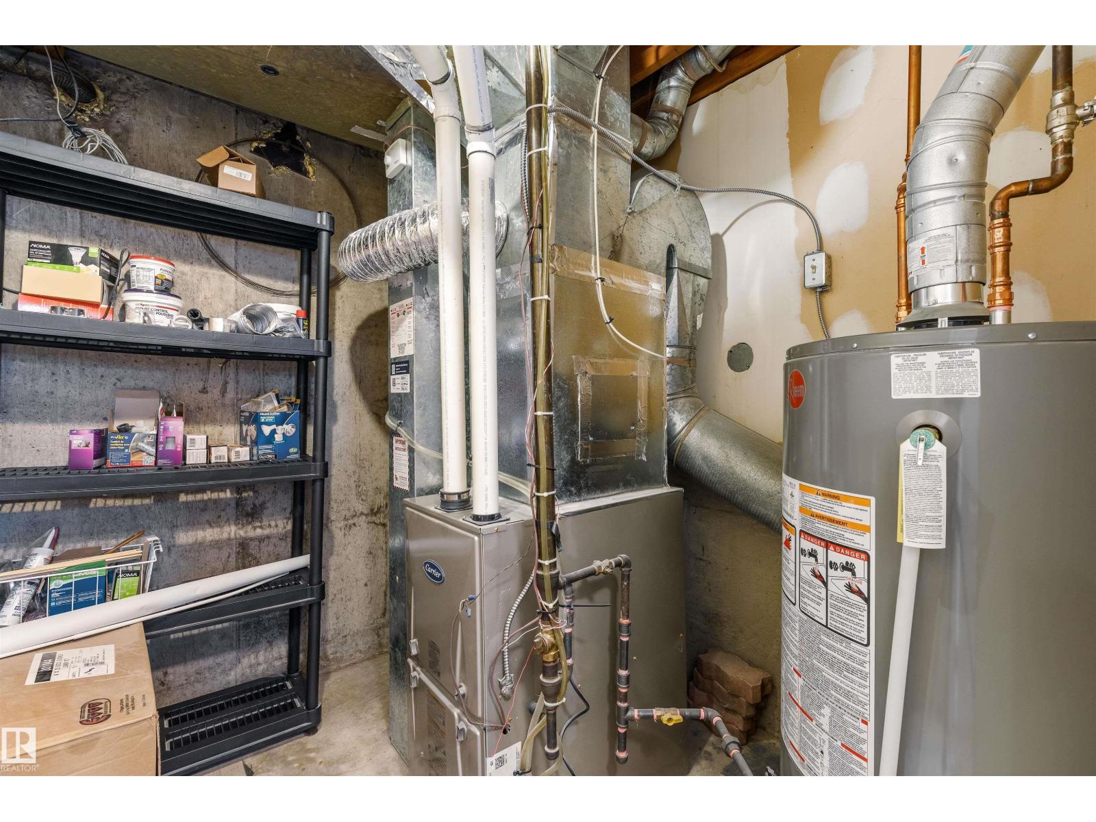 8715 164A ST NW - 25