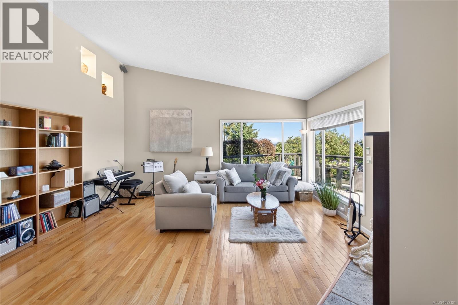 1277 Selkirk Dr - 13