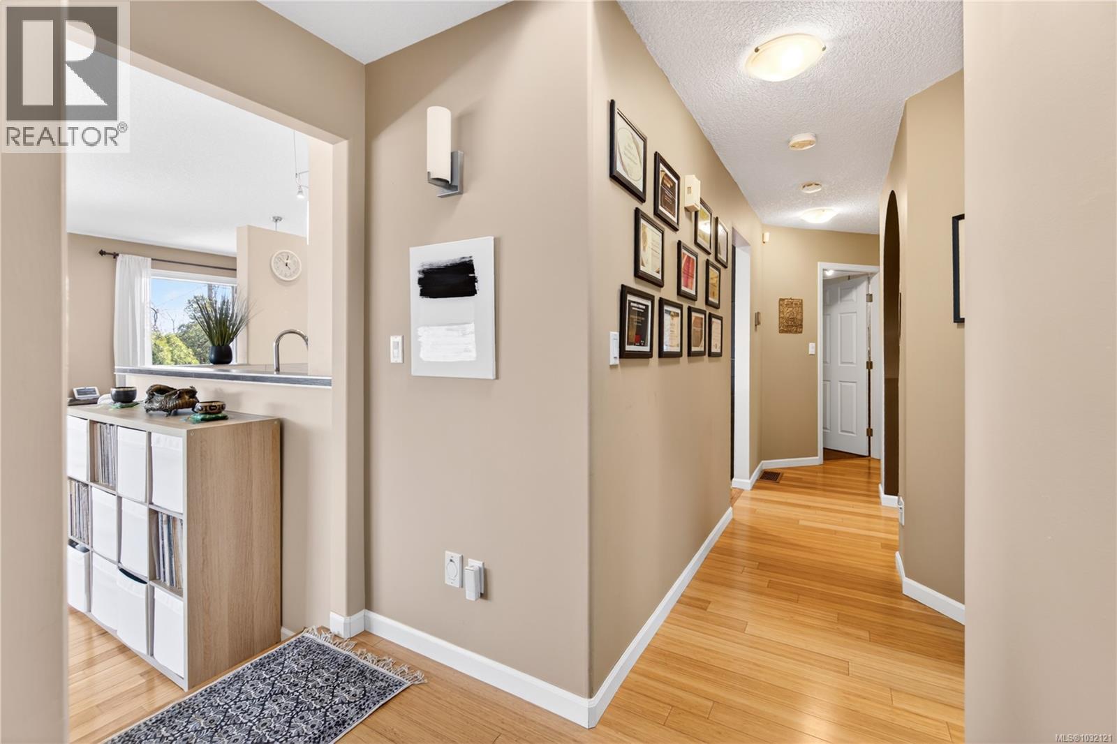 1277 Selkirk Dr - 46