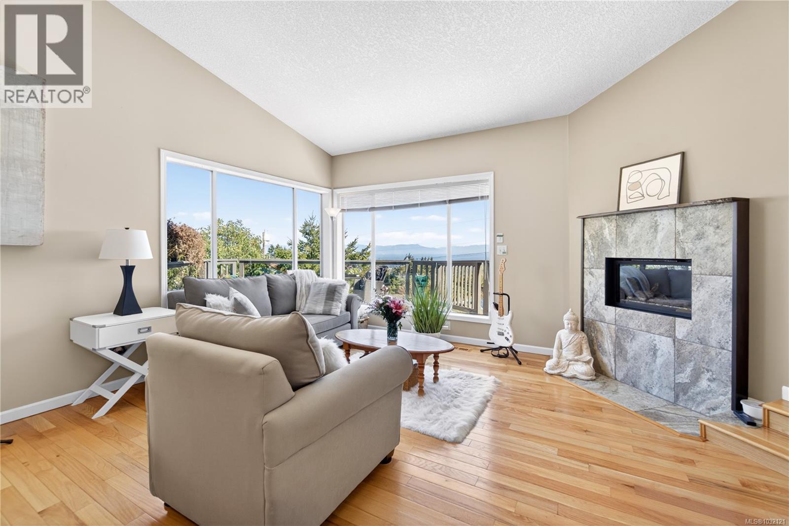 1277 Selkirk Dr - 18