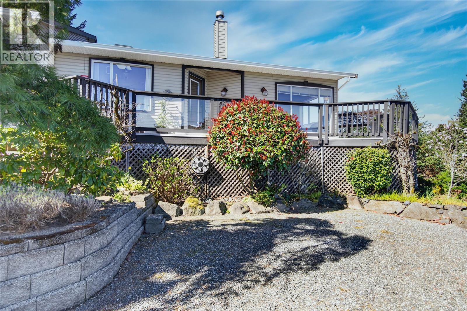 1277 Selkirk Dr - Image 3