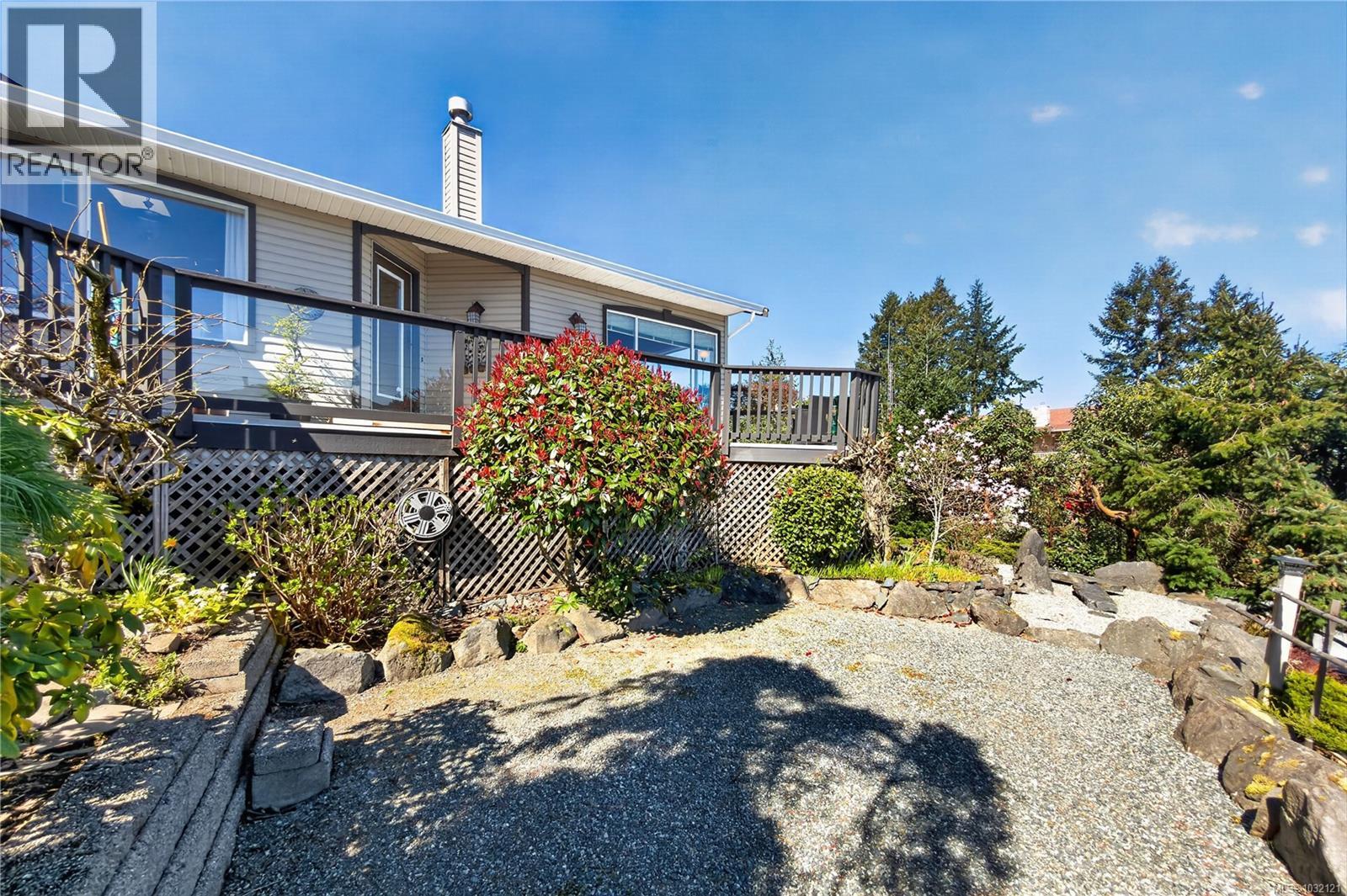 1277 Selkirk Dr - 6