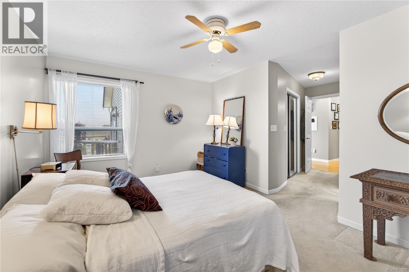 1277 Selkirk Dr - 60
