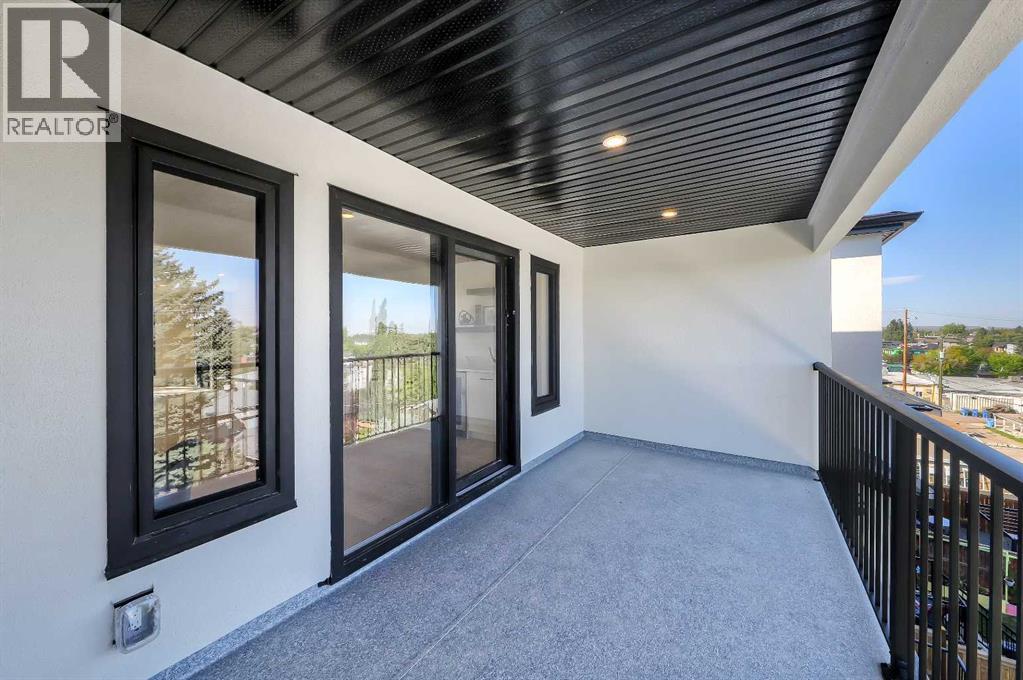 2838 34 Street SW - 36