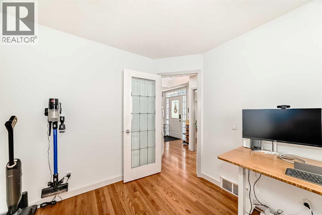 191 Sienna Park Terrace SW - 14