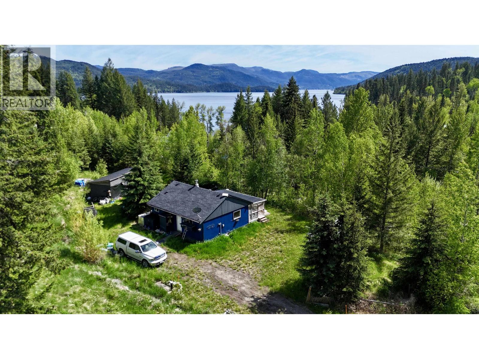 7573 RESORT Road - main photo