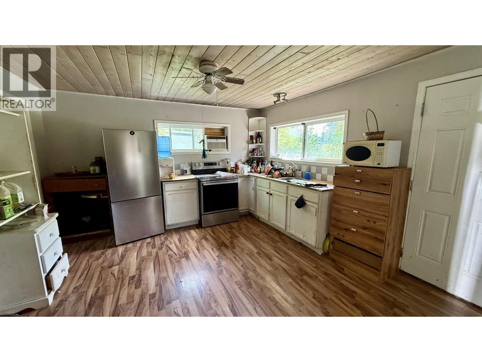 7573 RESORT ROAD - 3