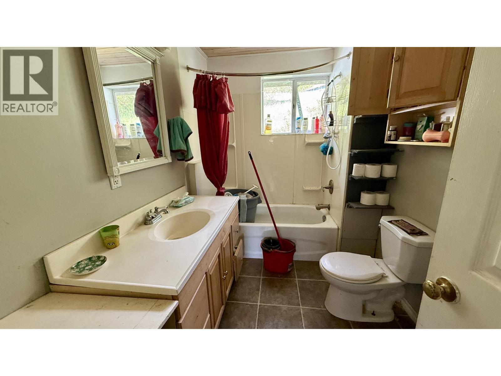 7573 RESORT ROAD - 6