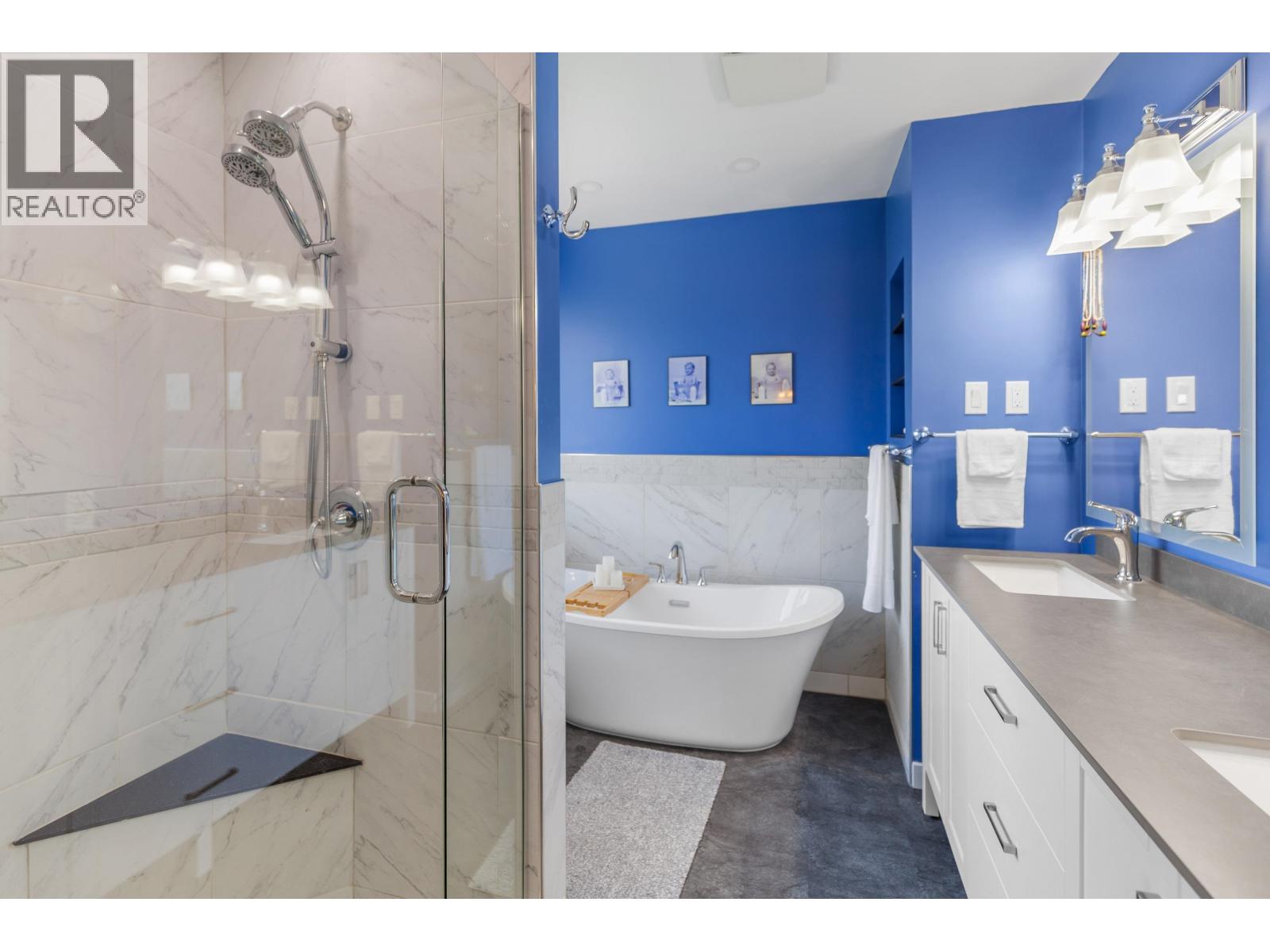 Photo 12 of 37 — 1079 HERITAGE CRESCENT · Prince George, BC
