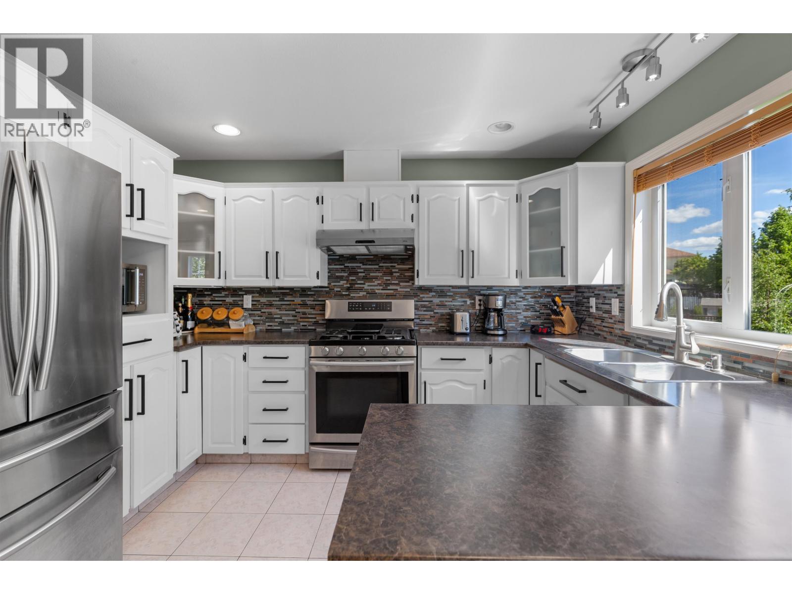 Primary bedroom of 1079 HERITAGE CRESCENT · Prince George, BC