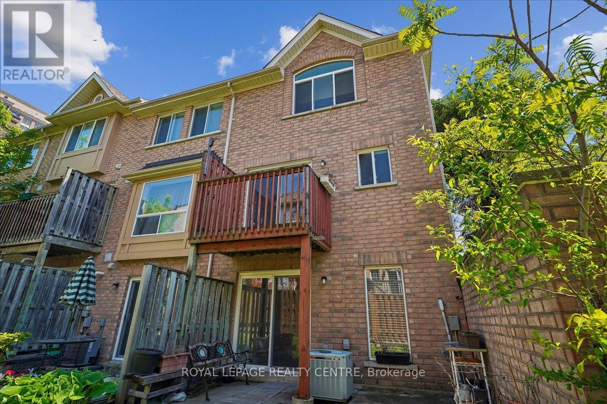 #110 50 STRATHAVEN DRIVE - 38