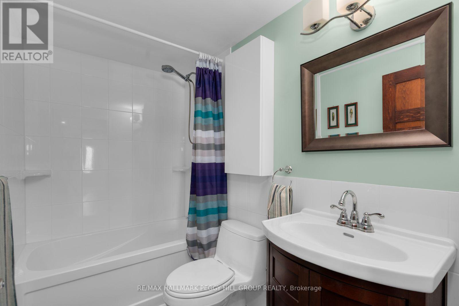 8001 YONGE STREET - 10