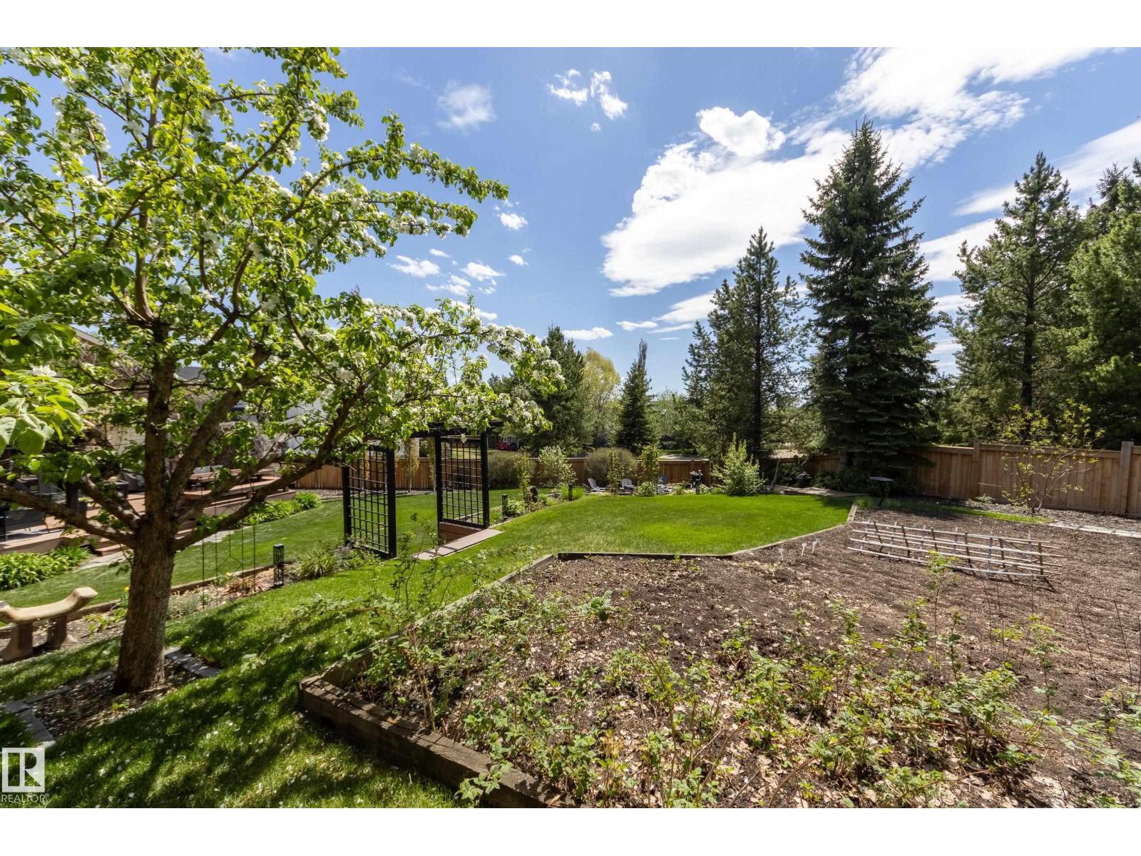 4806 42 ST - 51