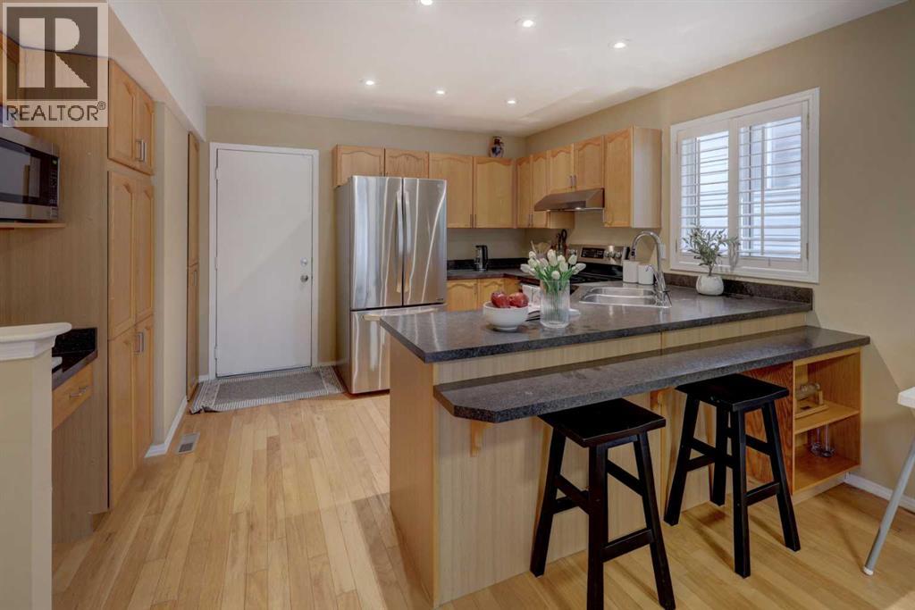 135 Coverdale Court NE - 7
