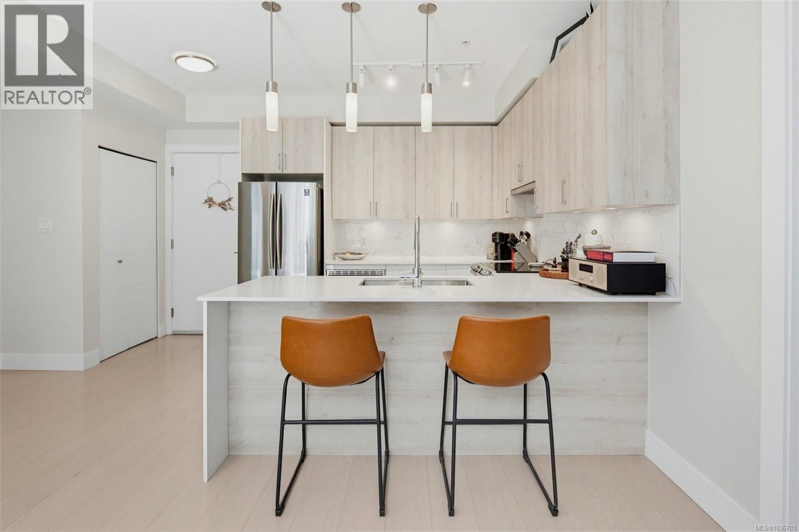 #201 1450 Glentana Rd - 12