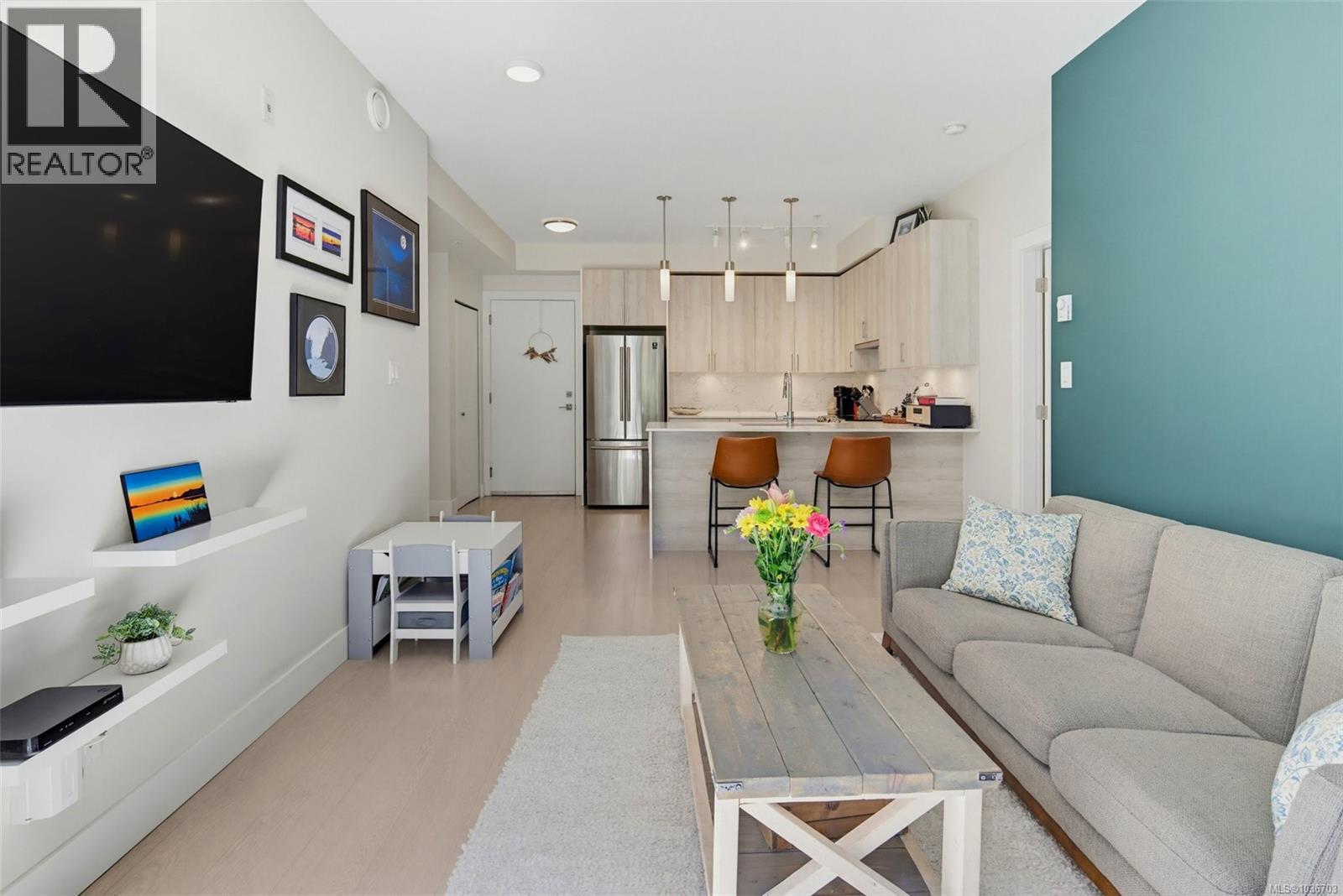 #201 1450 Glentana Rd - 5