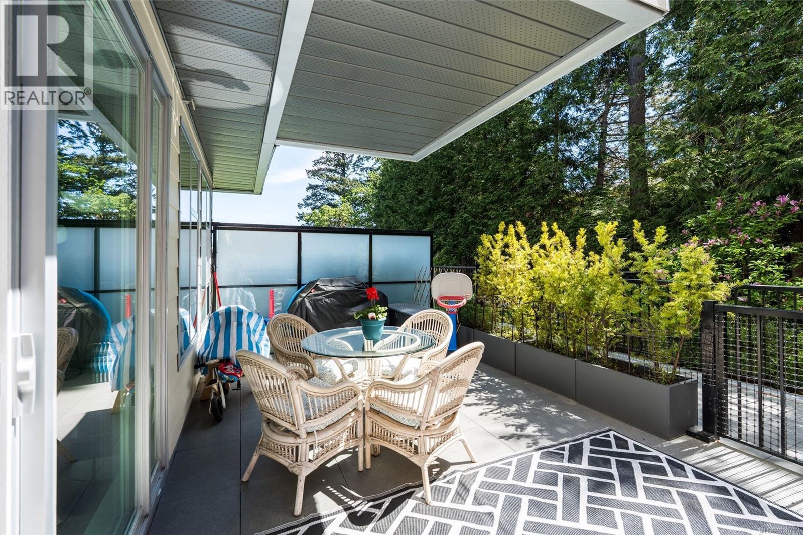 #201 1450 Glentana Rd - 20