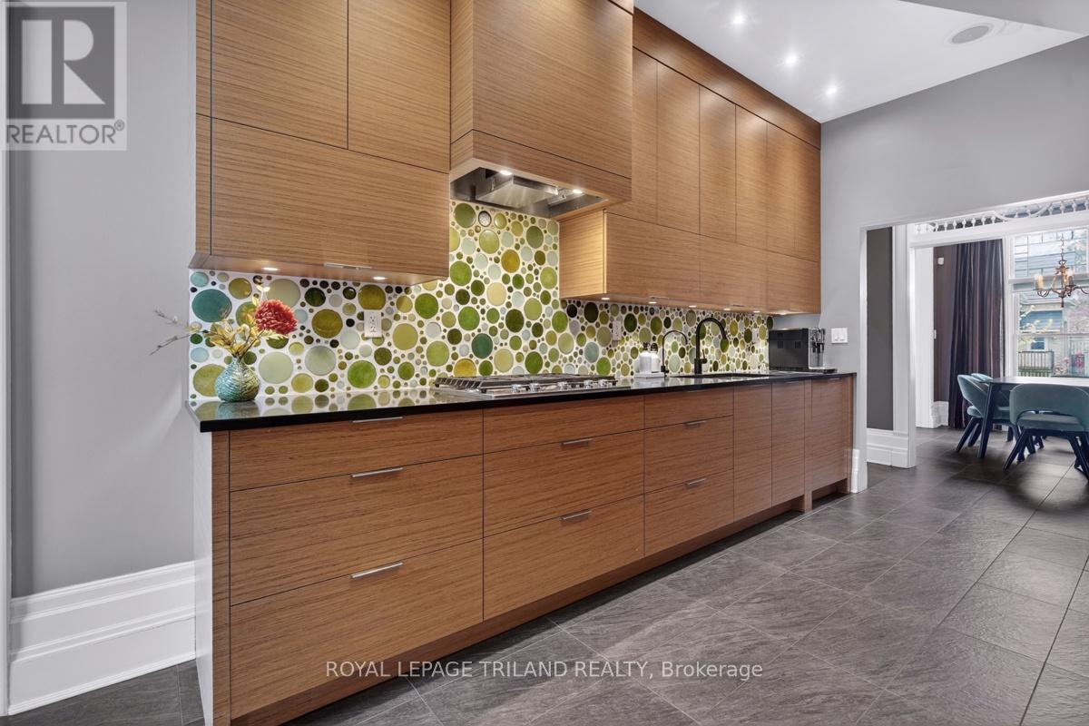 298 HYMAN STREET - 10
