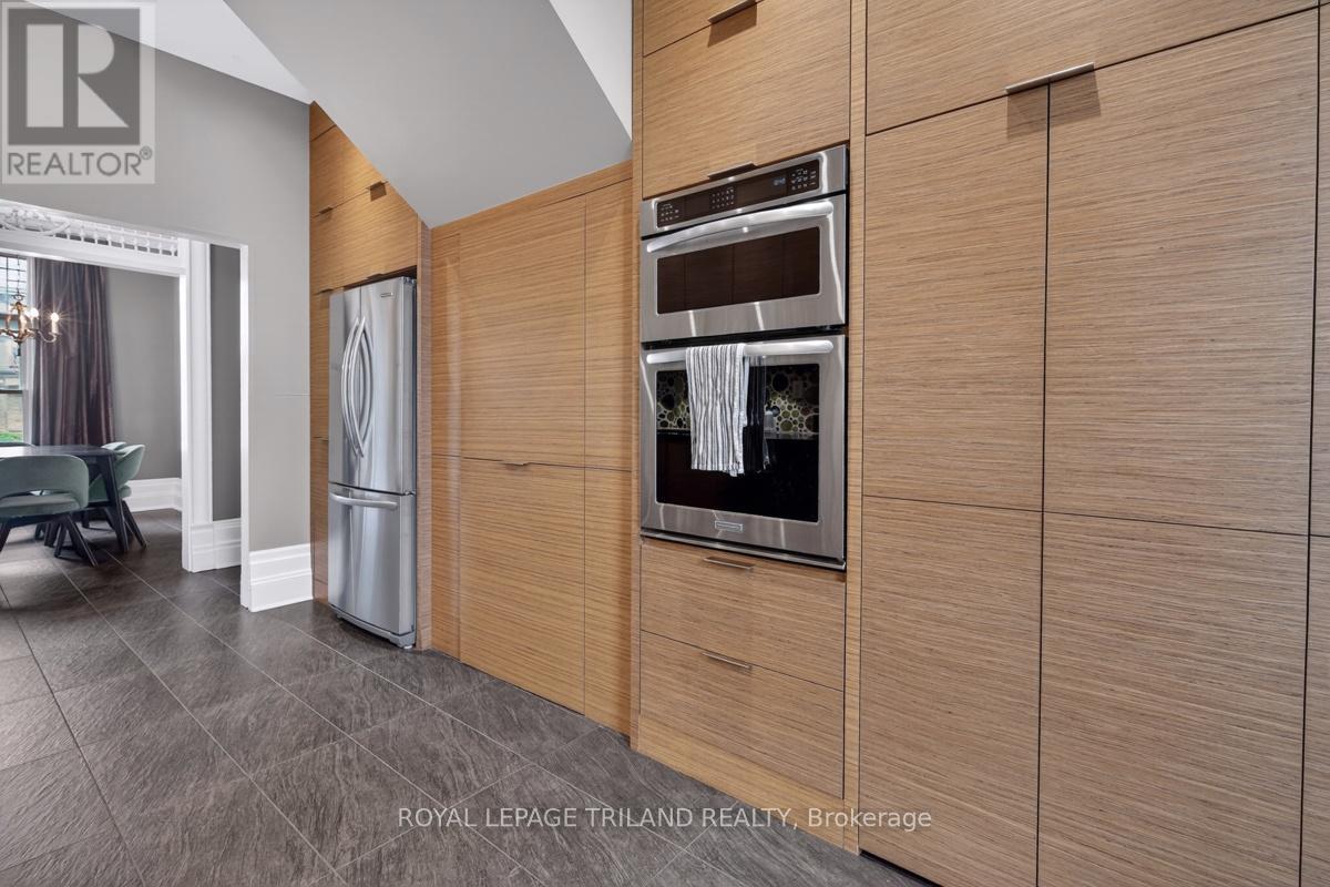 298 HYMAN STREET - 11