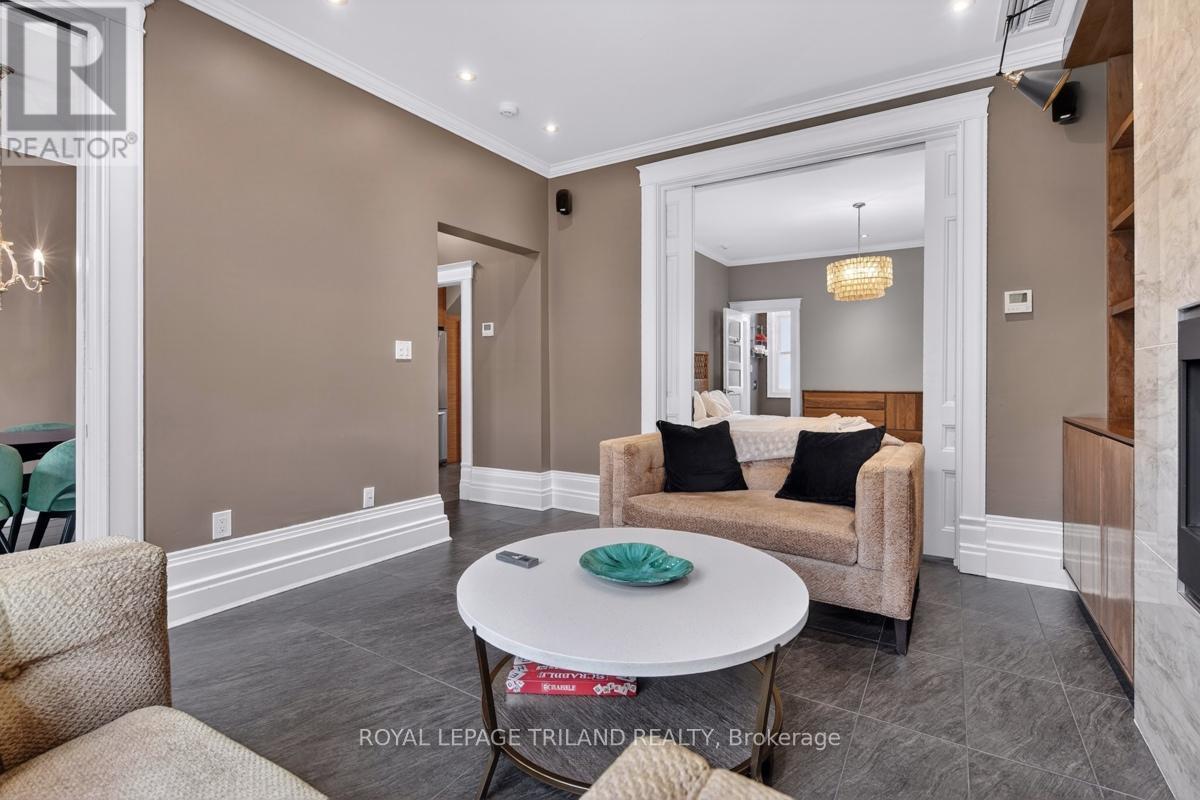 298 HYMAN STREET - 21
